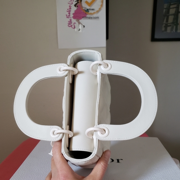 Lady dior mini ultra matte ivory bag - Picture 3 of 8